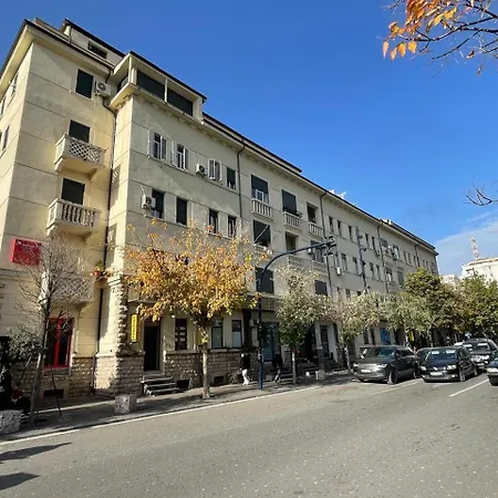 Loris Apartment Tirana